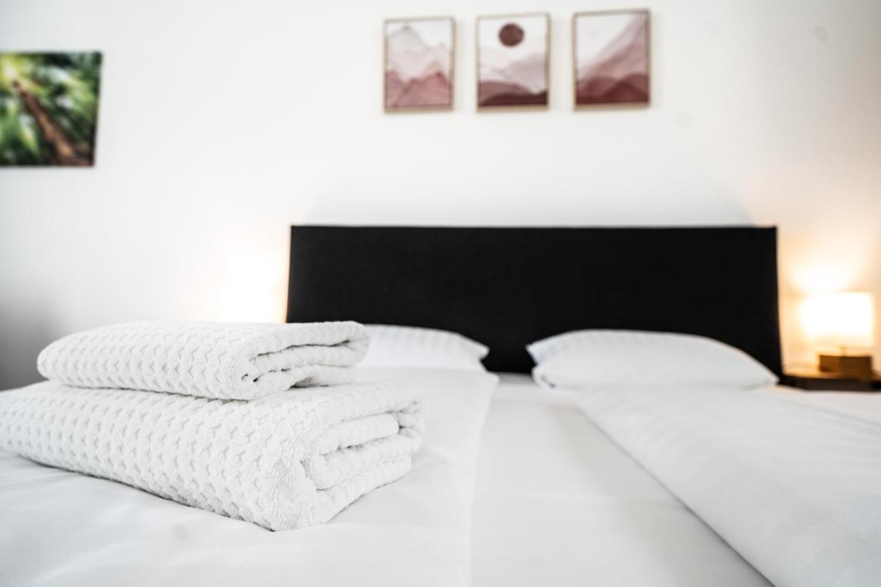 Hotel Zur Alten Stadtkellerei Leipzig Luaran gambar A duvet on a bed