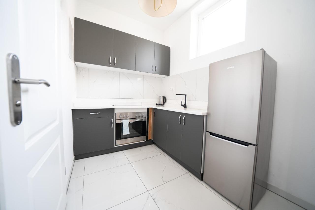 Hotel Zur Alten Stadtkellerei Leipzig Luaran gambar A modern kitchen