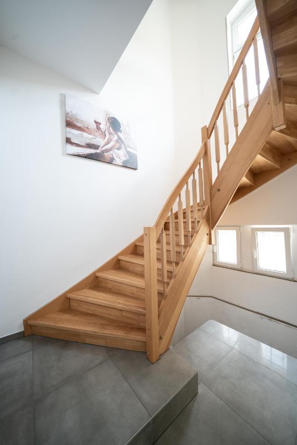 Hotel Zur Alten Stadtkellerei Leipzig Luaran gambar A staircase